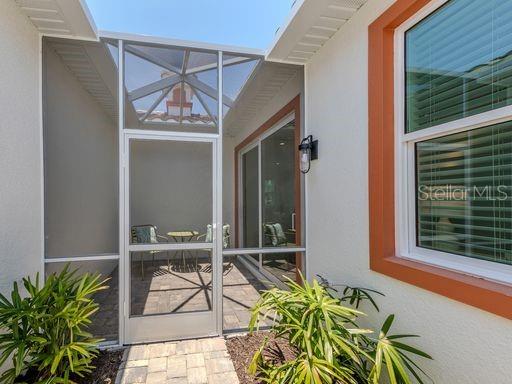 124 CLIFTON WAY — photo 4