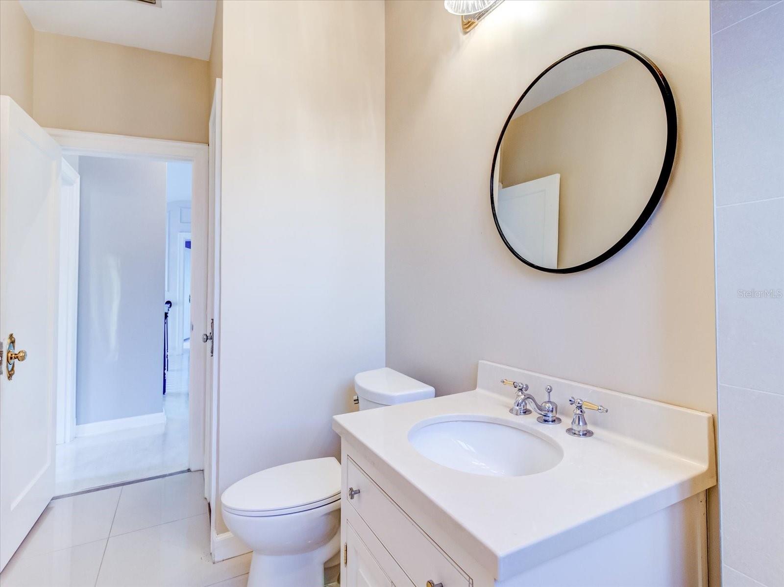 518 RIVERSIDE DR — photo 45