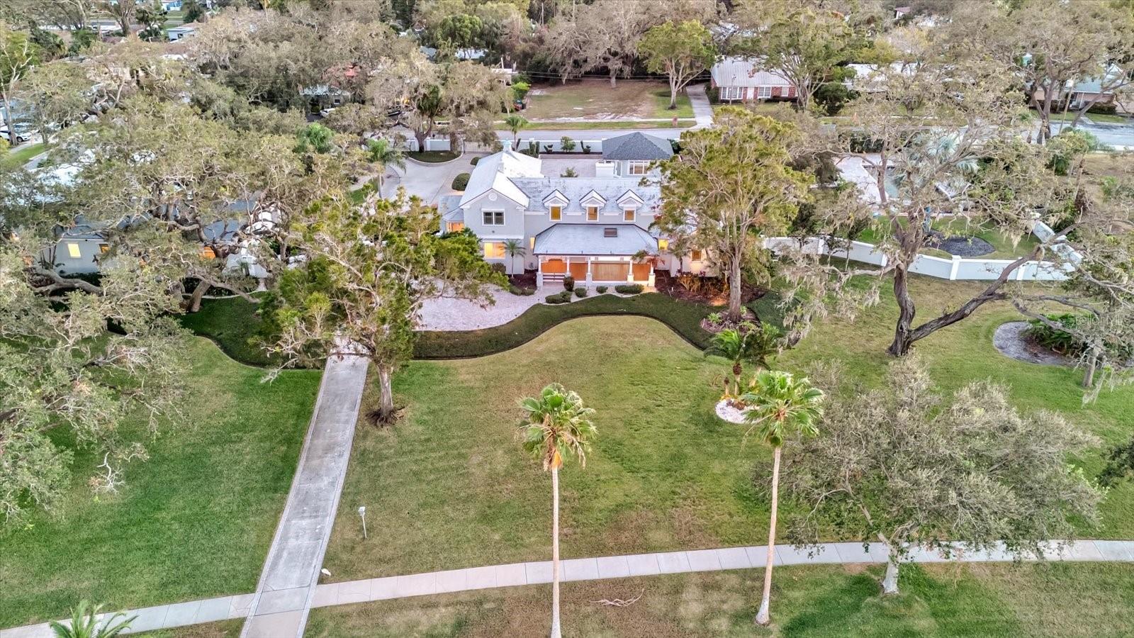 518 RIVERSIDE DR — photo 68