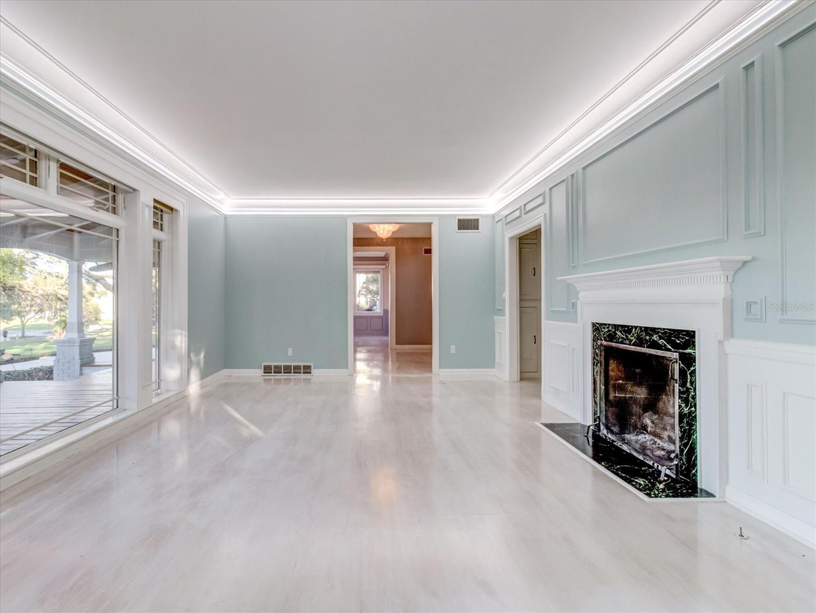 518 RIVERSIDE DR — photo 24