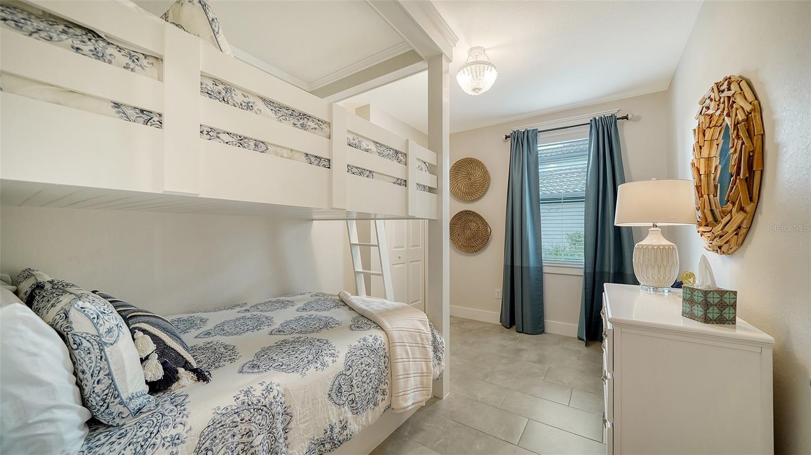 17815 GAWTHROP DR #101 — photo 32