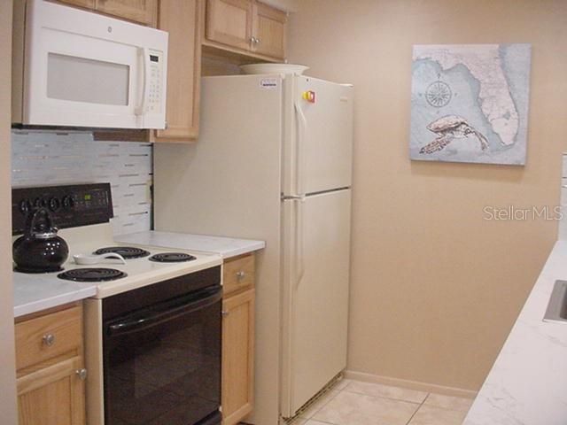 533 CIRCLEWOOD DR — photo 4