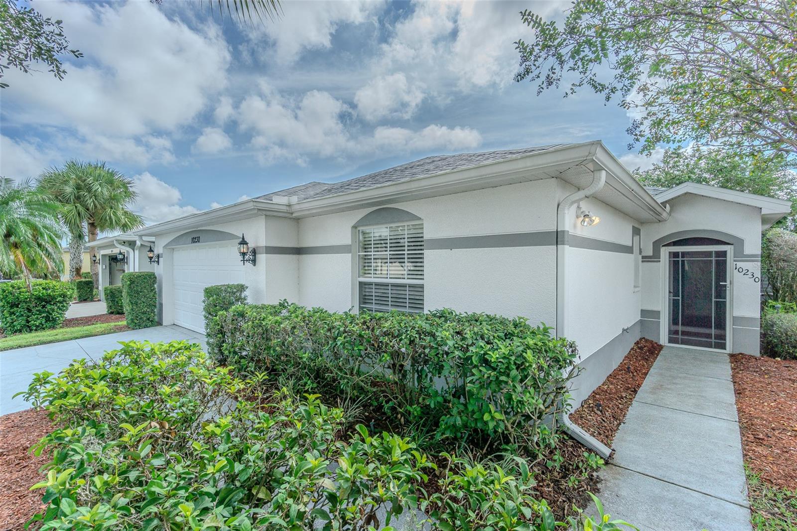 10230 OLD TAMPA BAY DR — photo 11