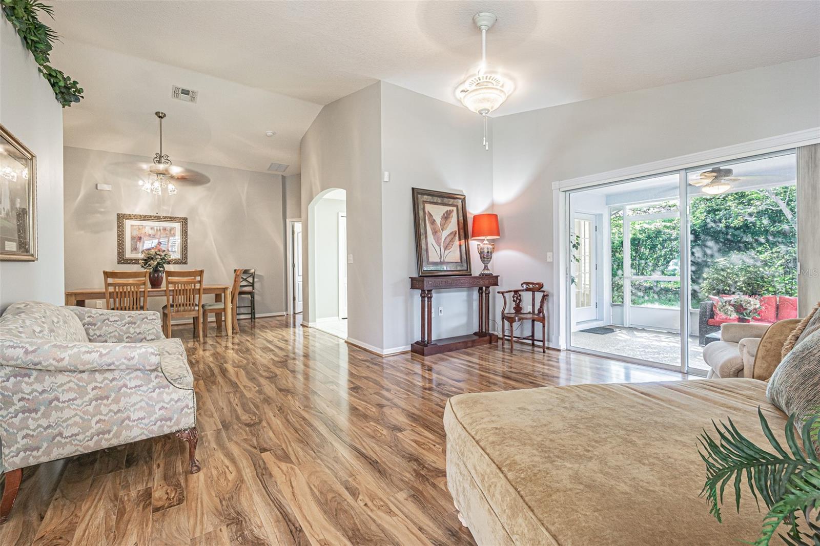 10230 OLD TAMPA BAY DR — photo 2