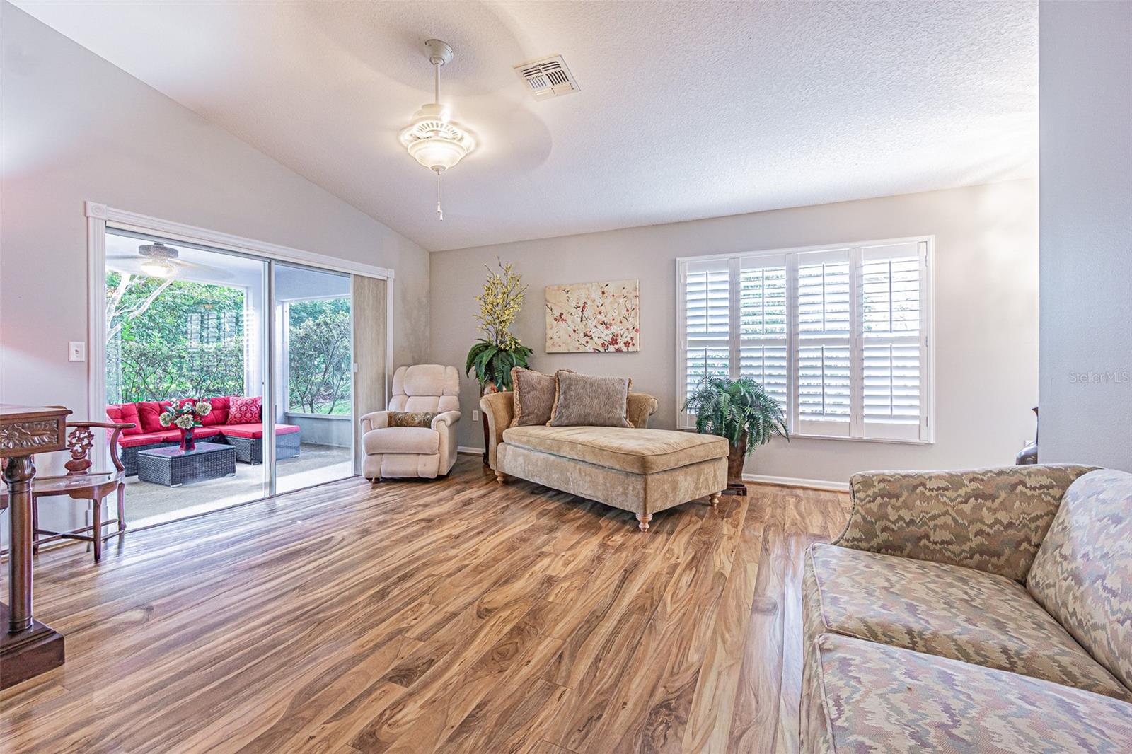10230 OLD TAMPA BAY DR — photo 3