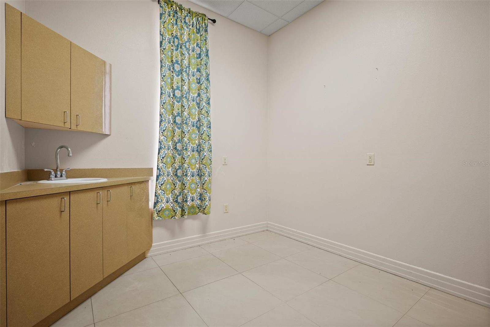 3730 TAMPA RD #3730-B — photo 22