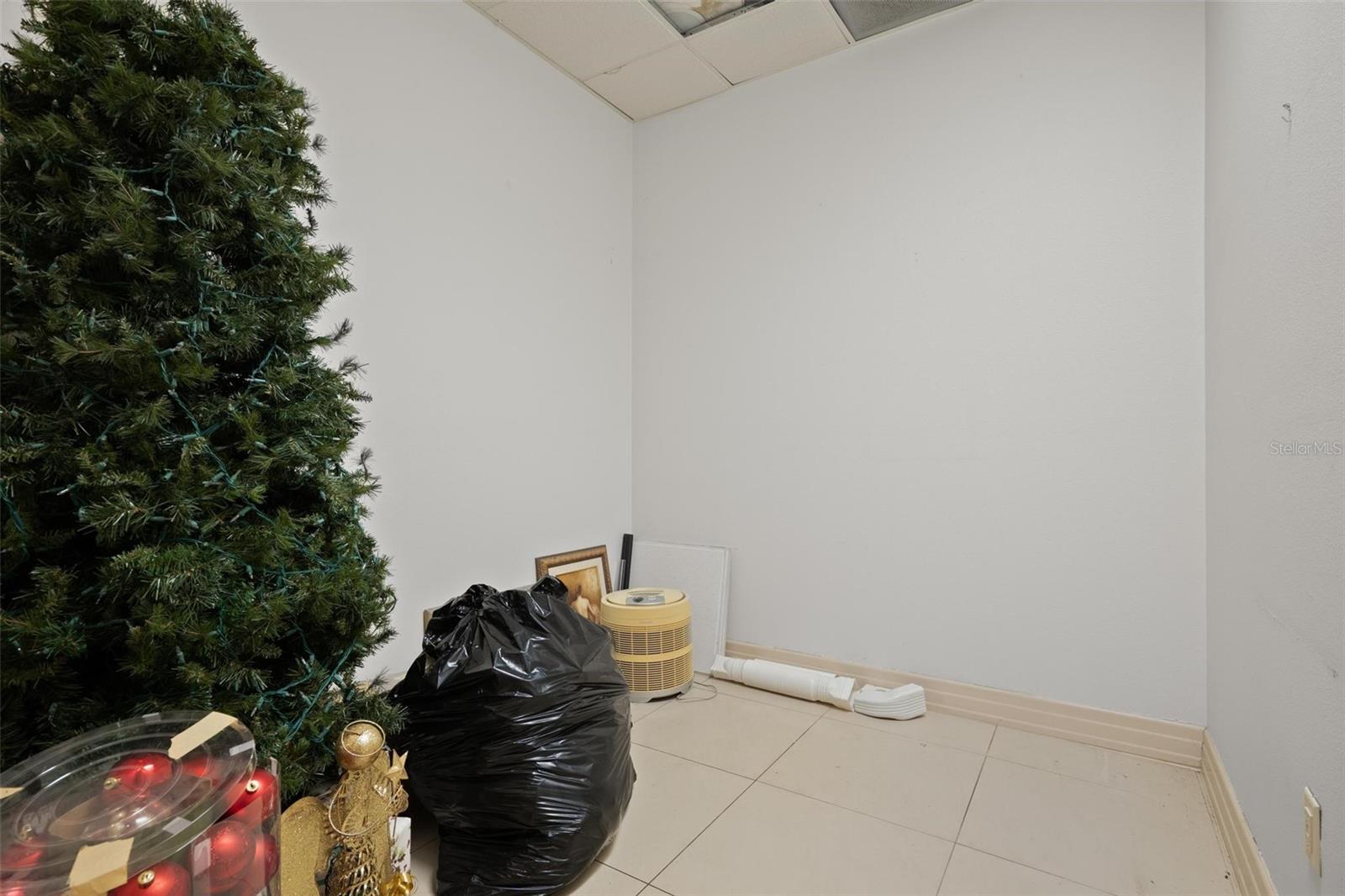 3730 TAMPA RD #3730-B — photo 24