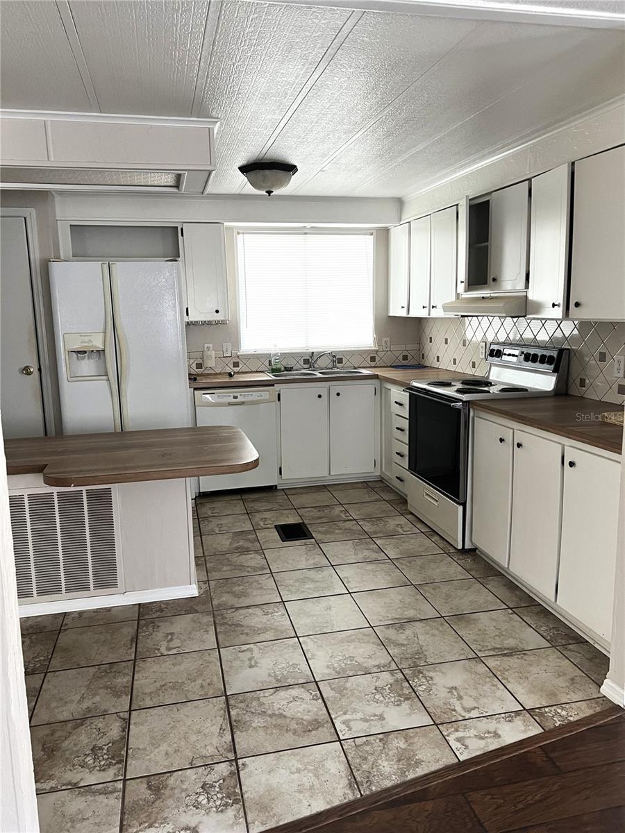 5020 SYDNEY RD — photo 29