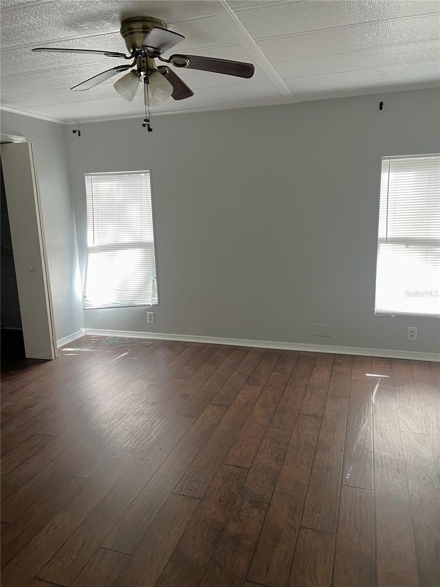 5020 SYDNEY RD — photo 33
