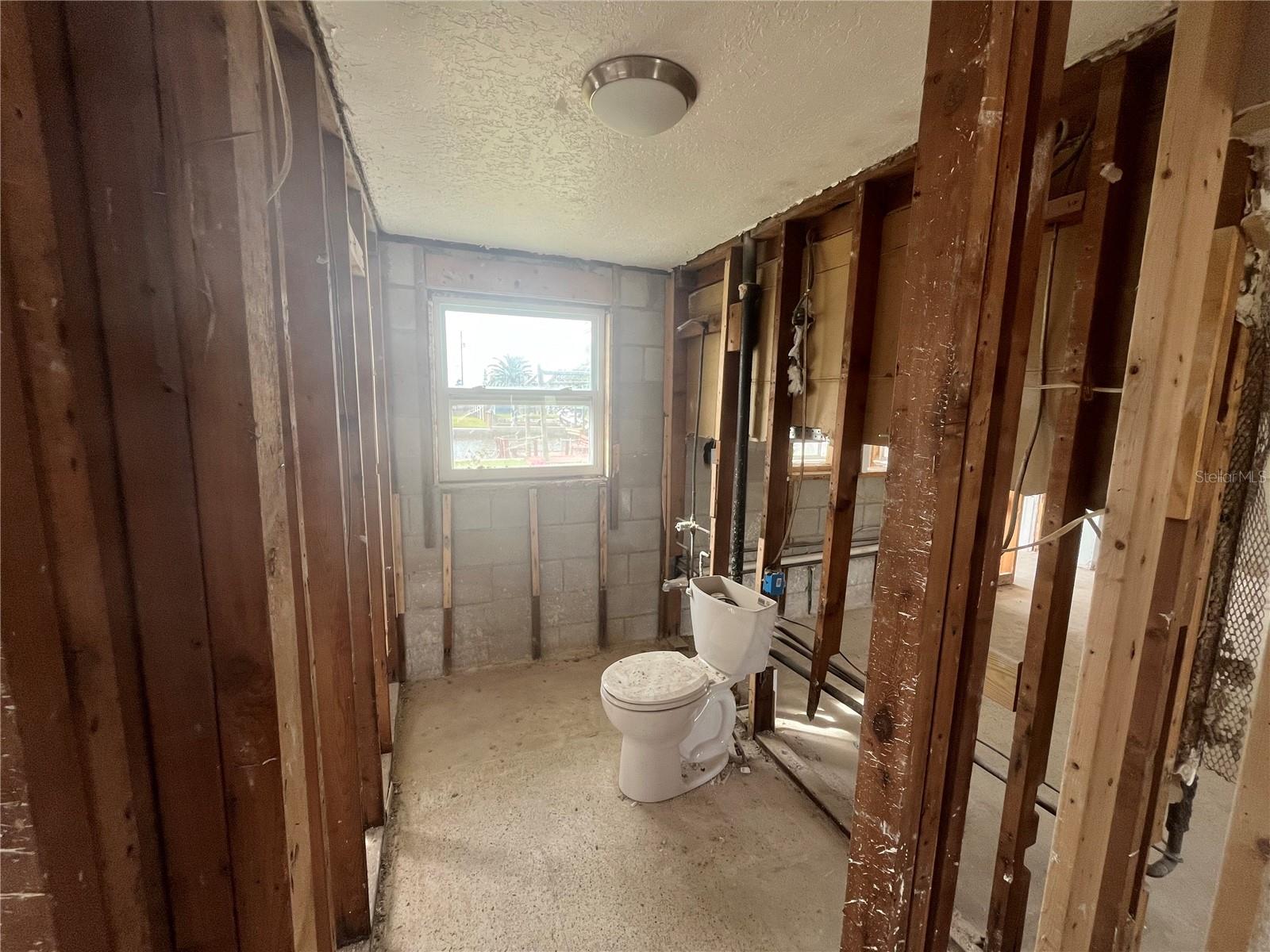 13639 FRANCES AVE — photo 8