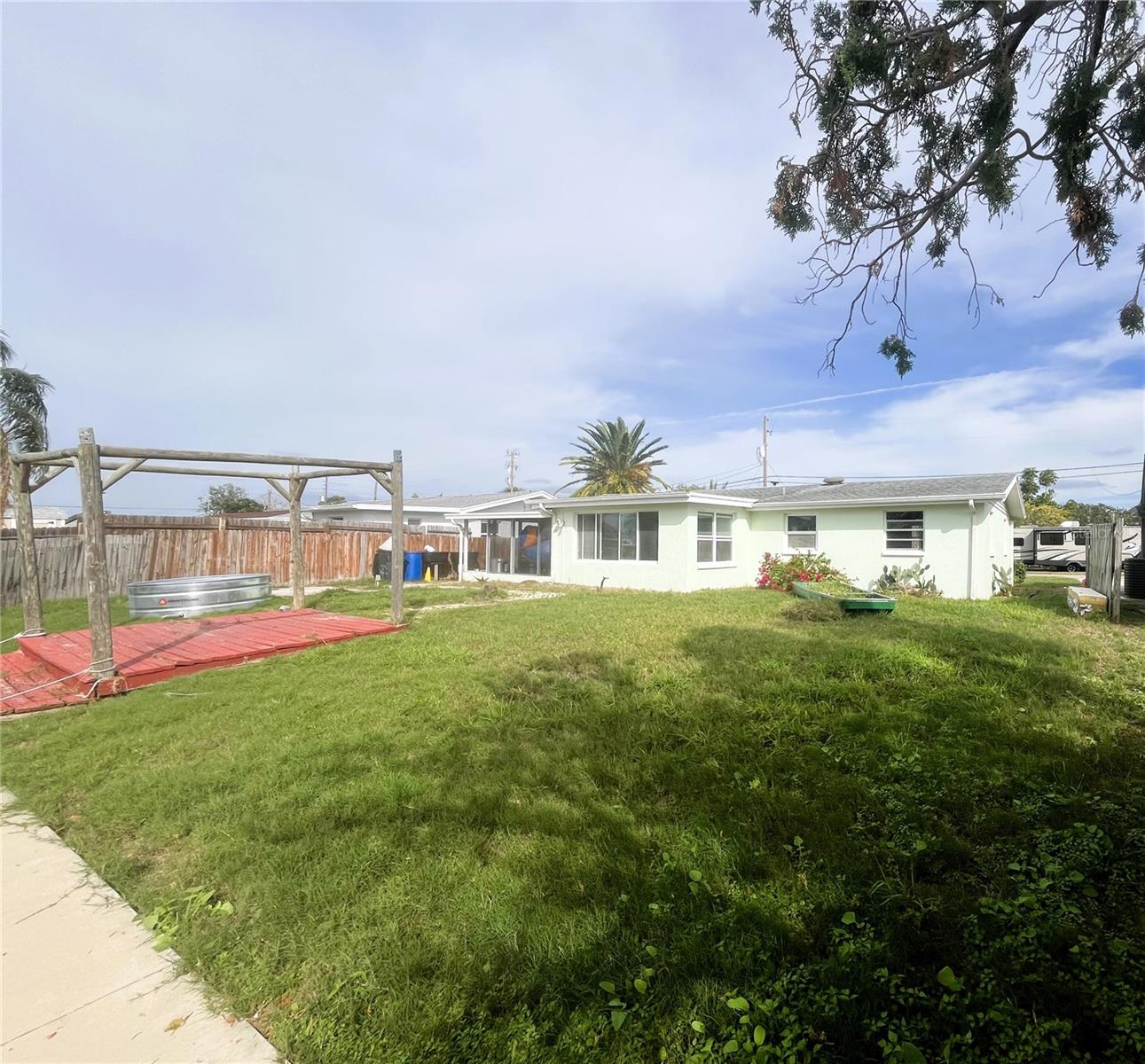 13639 FRANCES AVE — photo 3
