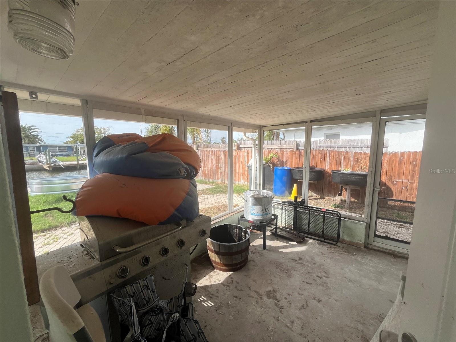 13639 FRANCES AVE — photo 10