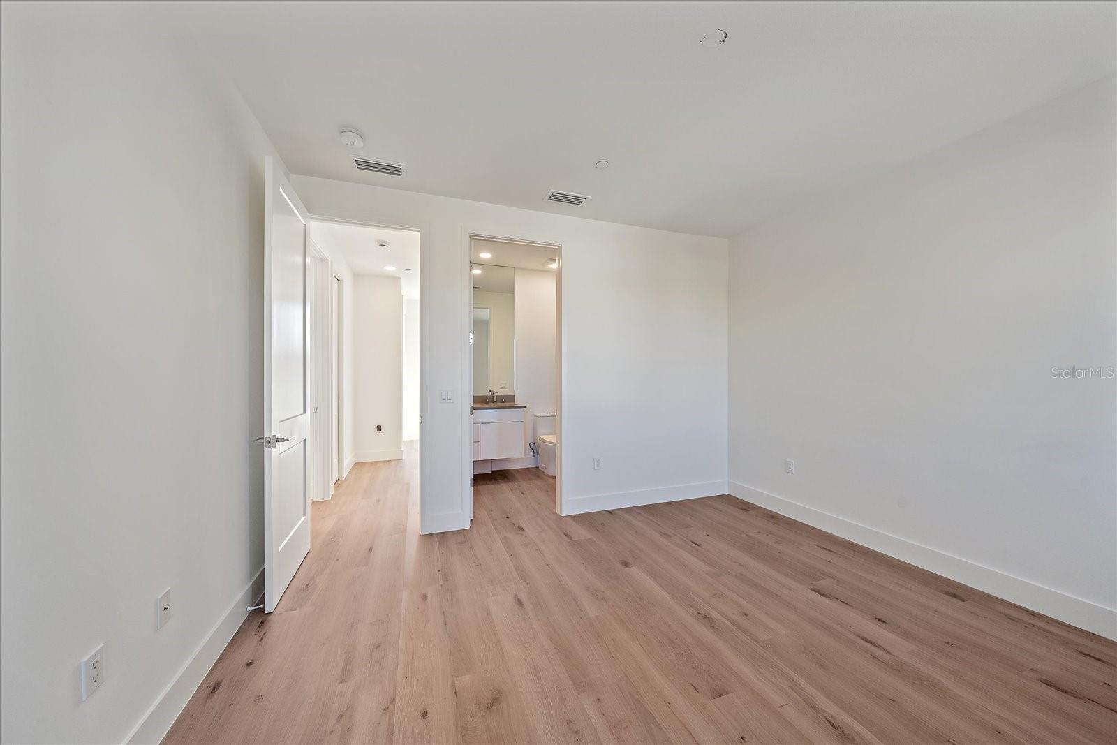 1720 ALDERMAN ST — photo 33