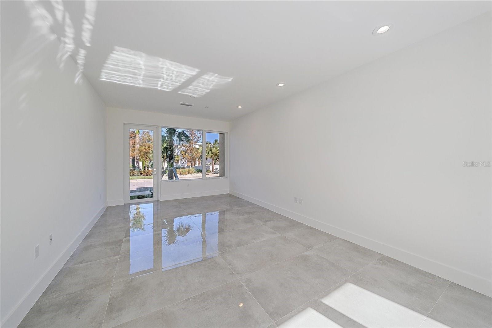 1720 ALDERMAN ST — photo 37