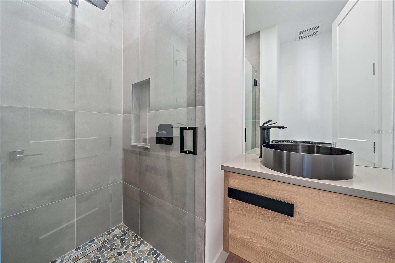 1720 ALDERMAN ST — photo 48