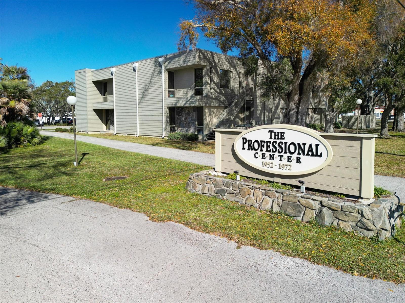 1964 BAYSHORE BLVD #B — photo 3