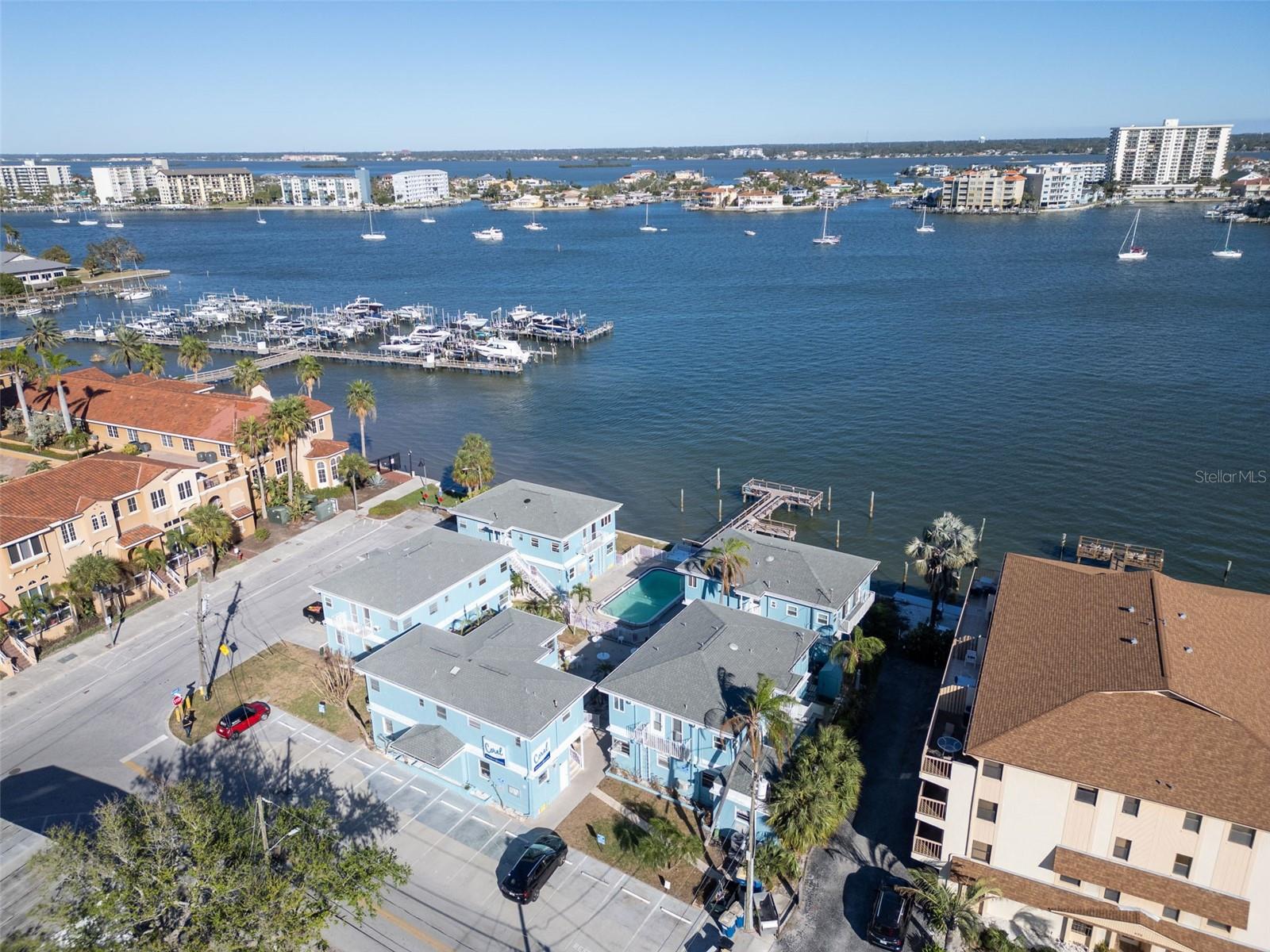483 E SHORE DR #D3 — photo 24