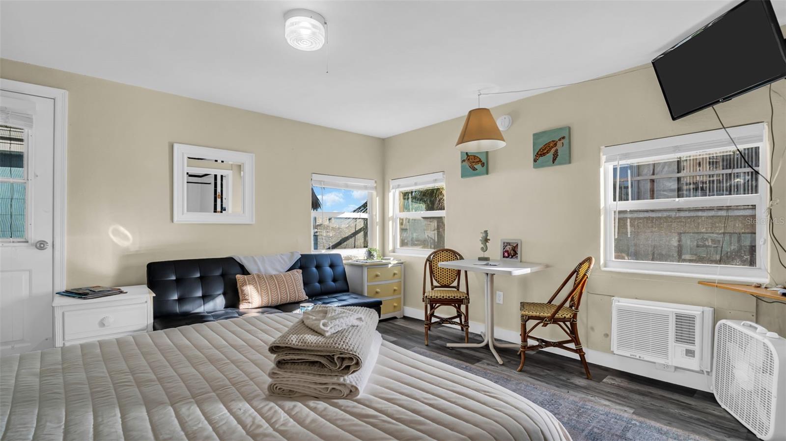 483 E SHORE DR #D3 — photo 2
