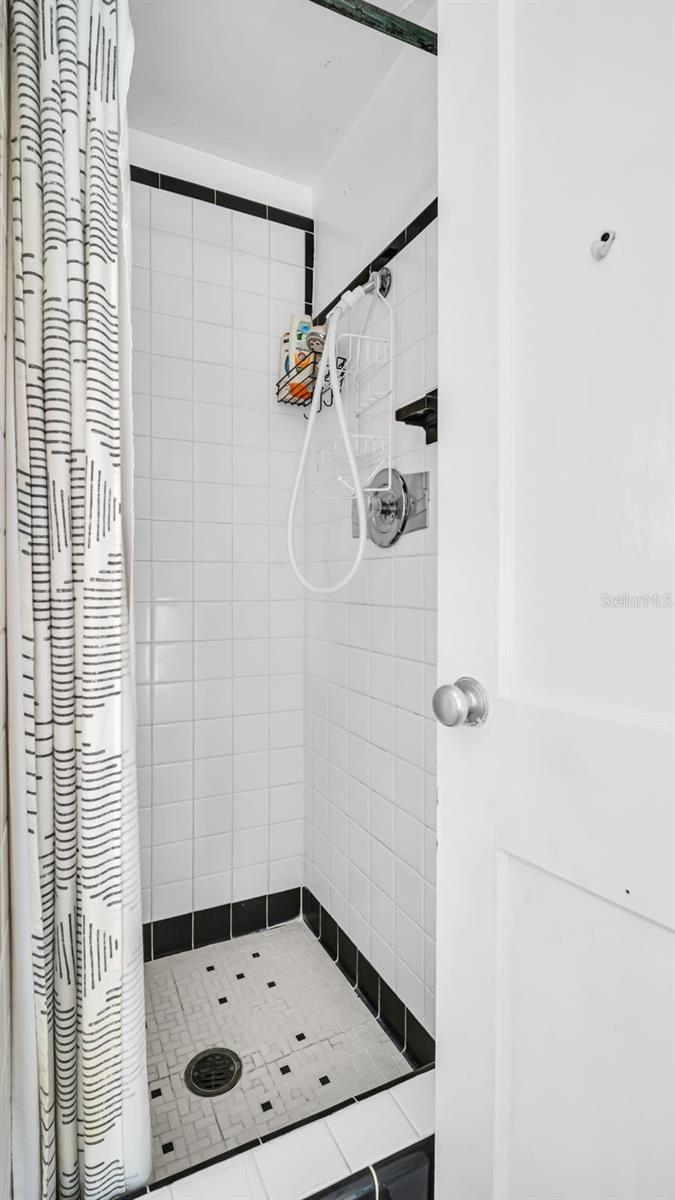 483 E SHORE DR #D3 — photo 14