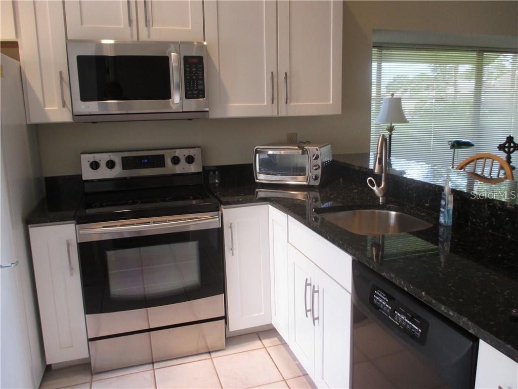 5358 MYRTLE #52 — photo 3