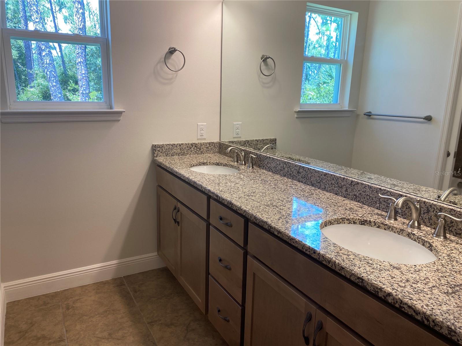 1828 SPANIEL AVE — photo 5