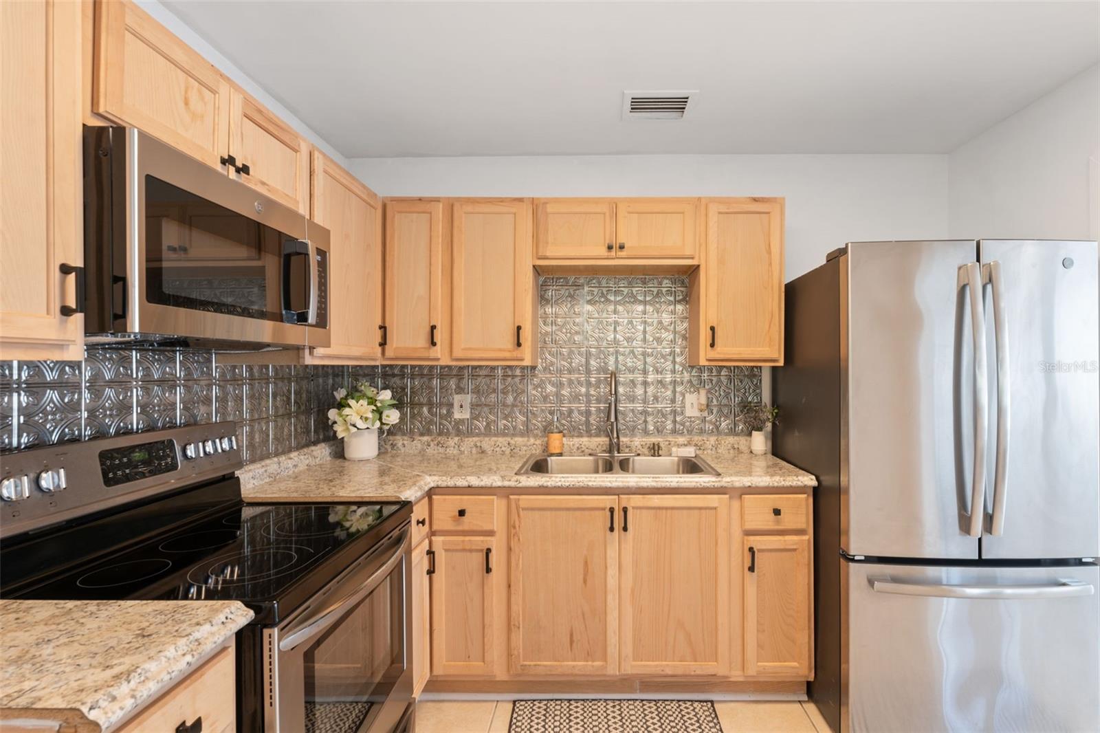 3918 W FIG ST — photo 9