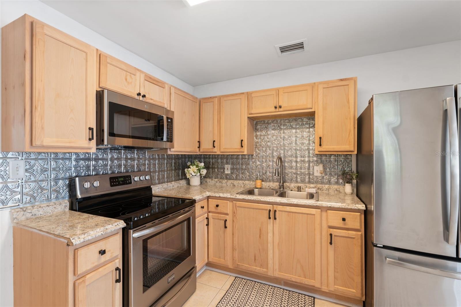 3918 W FIG ST — photo 10