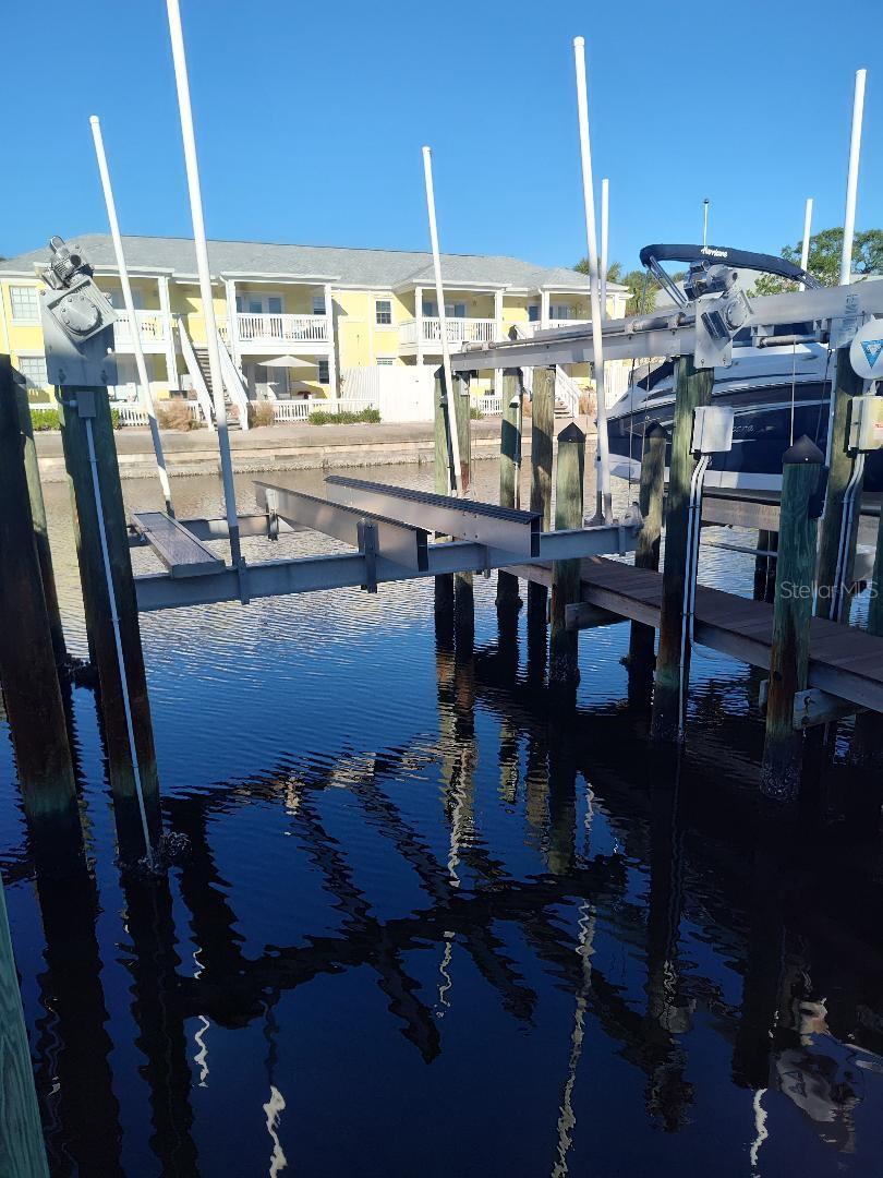 127ss COQUINA KEY DR SE DR — photo 2