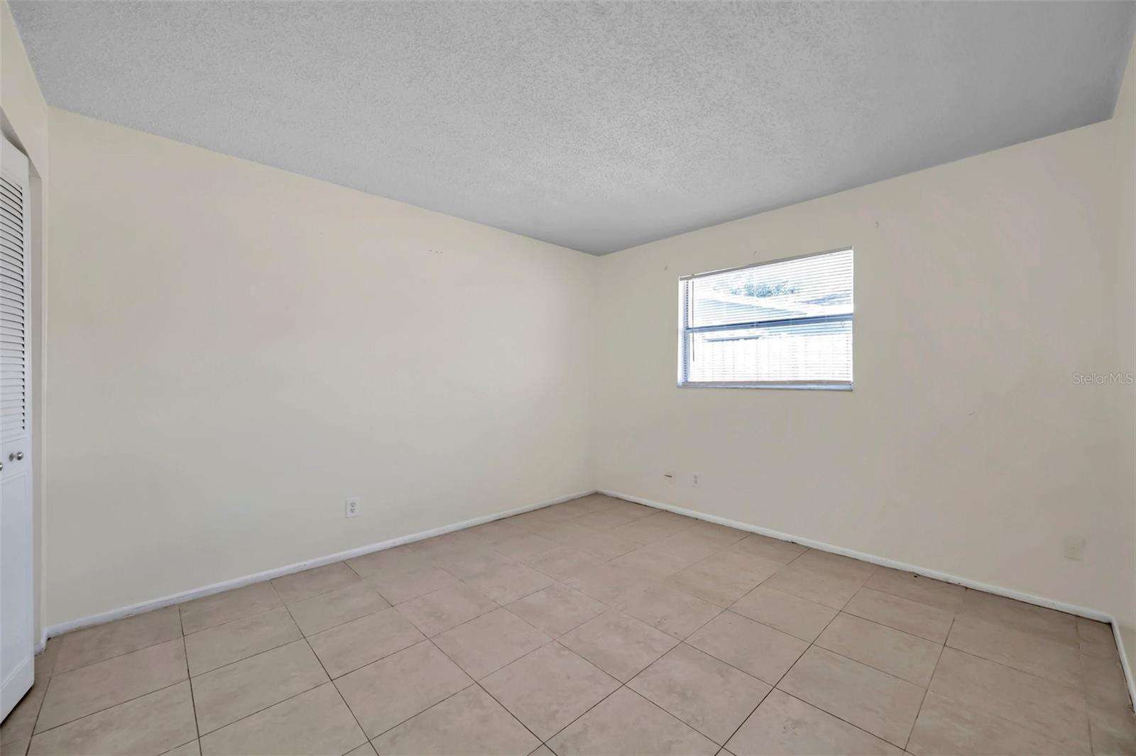 1005 LAKE PALMS DR — photo 11
