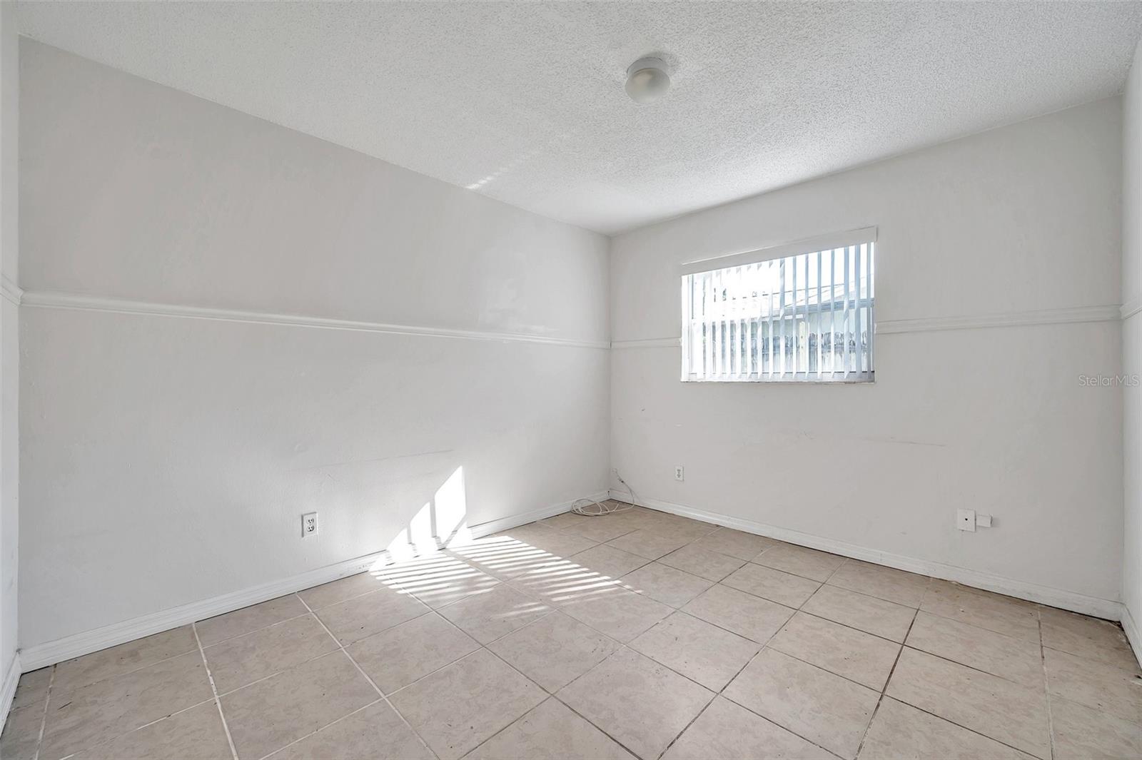 1005 LAKE PALMS DR — photo 5