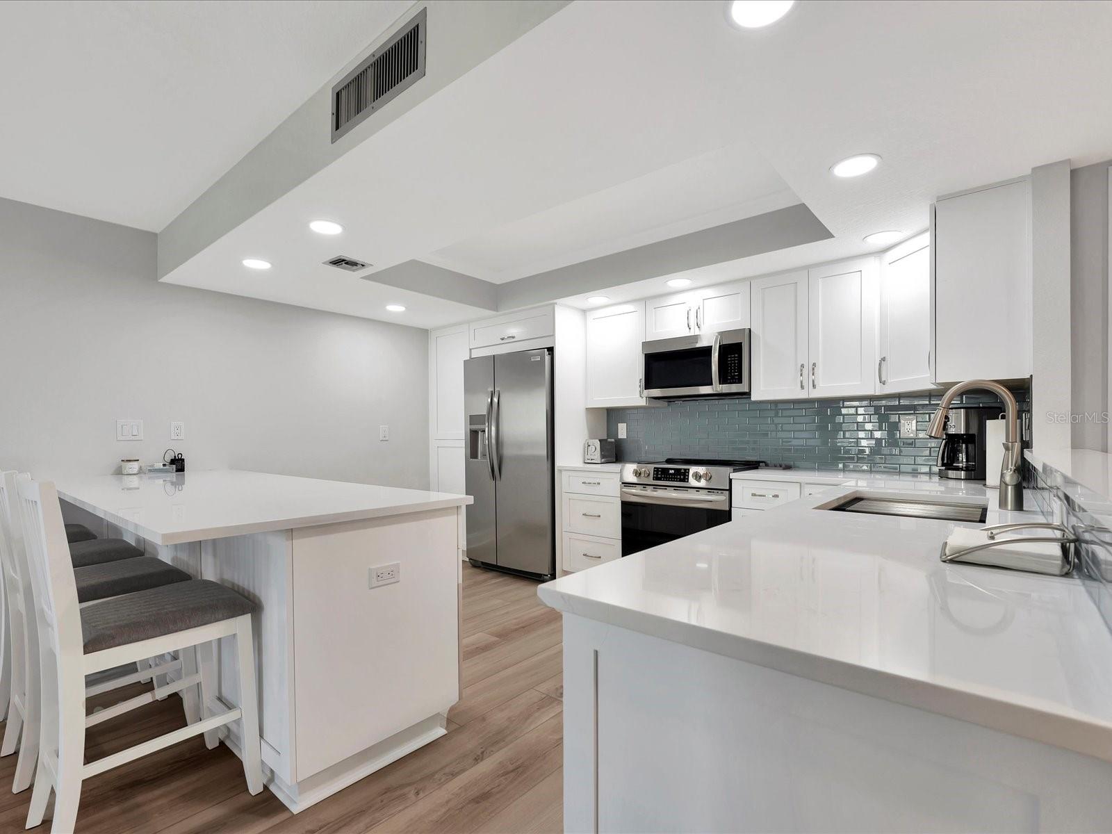 1430 GULF BLVD #612 — photo 7