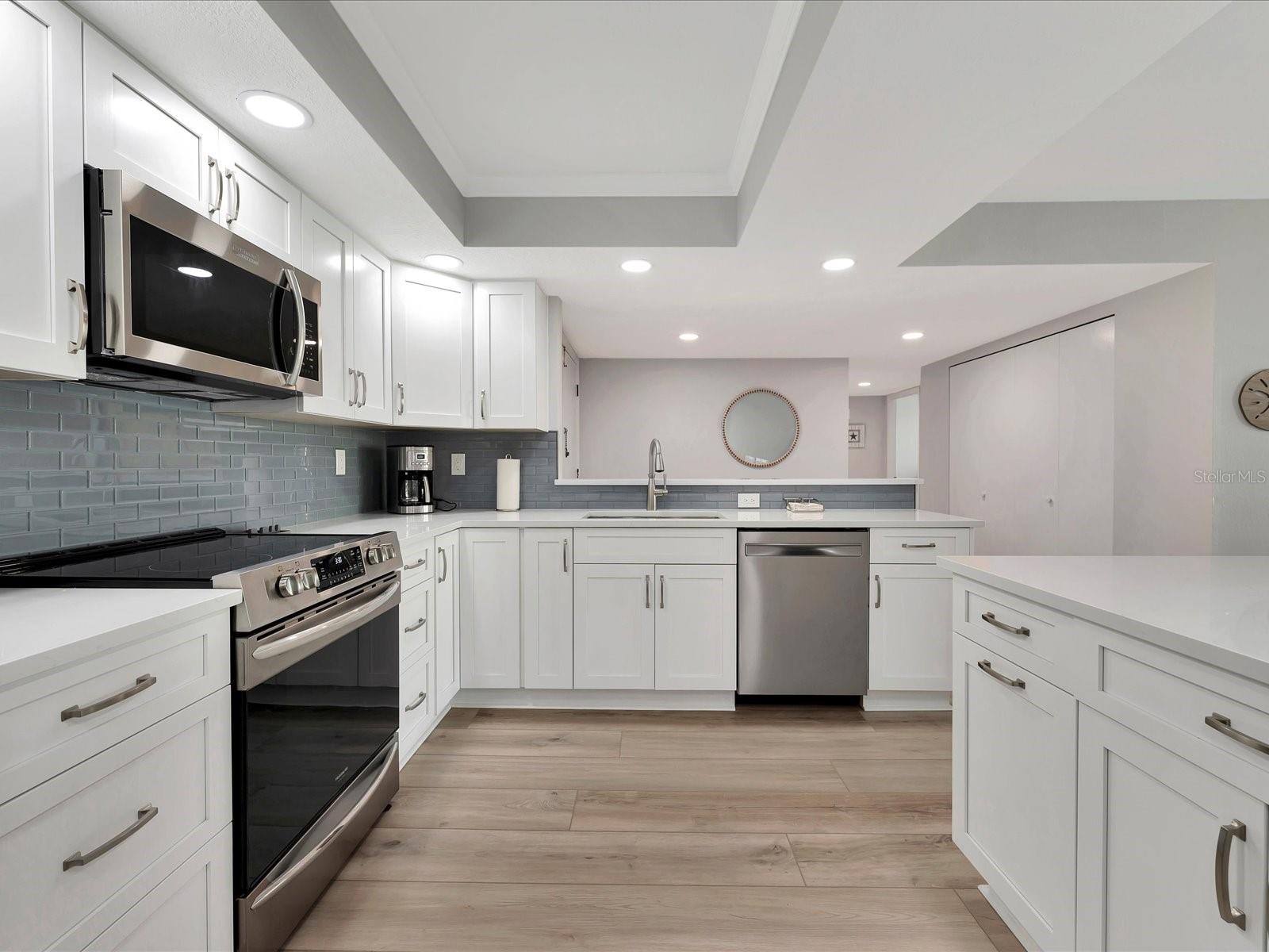 1430 GULF BLVD #612 — photo 9