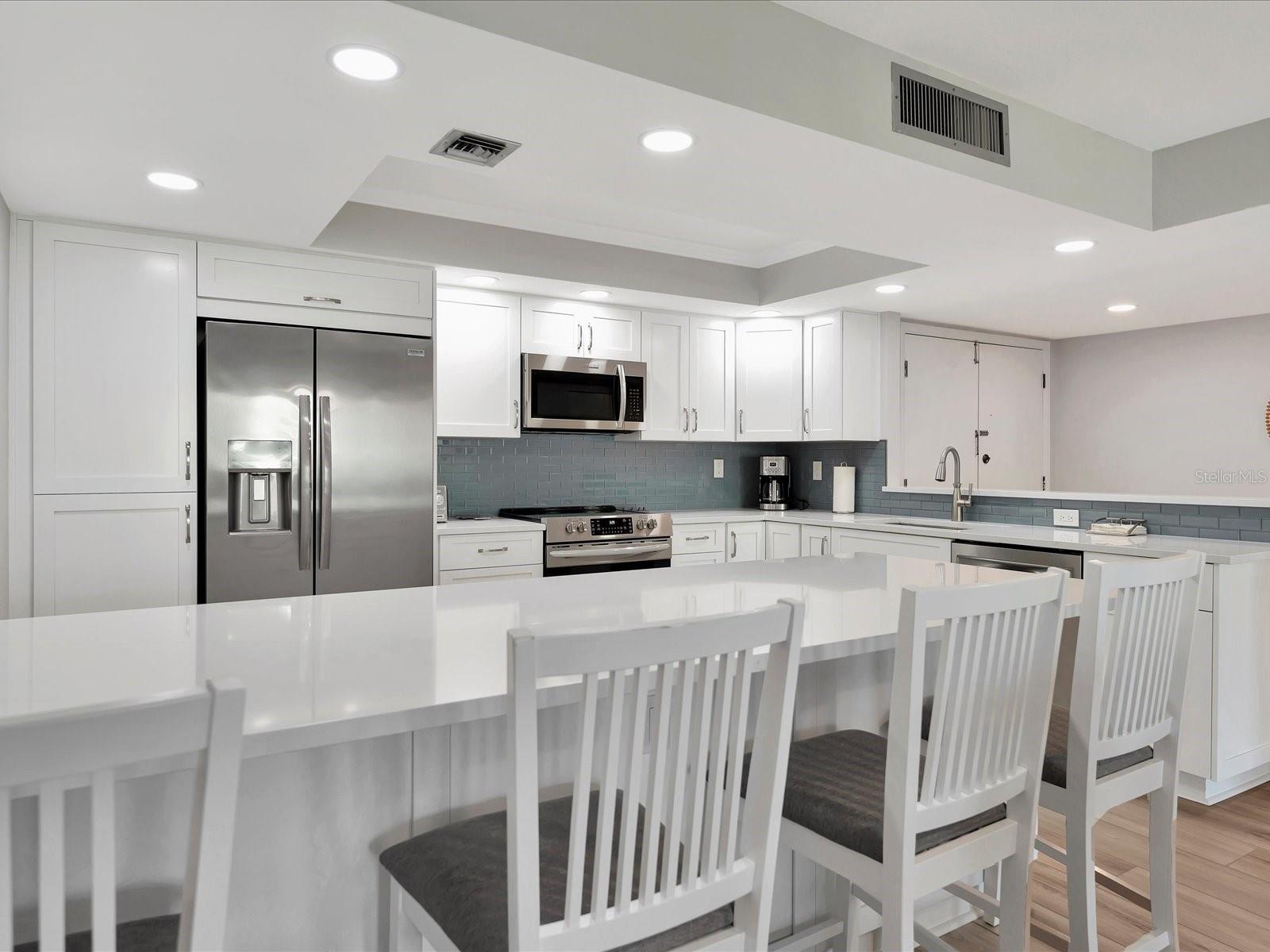 1430 GULF BLVD #612 — photo 8