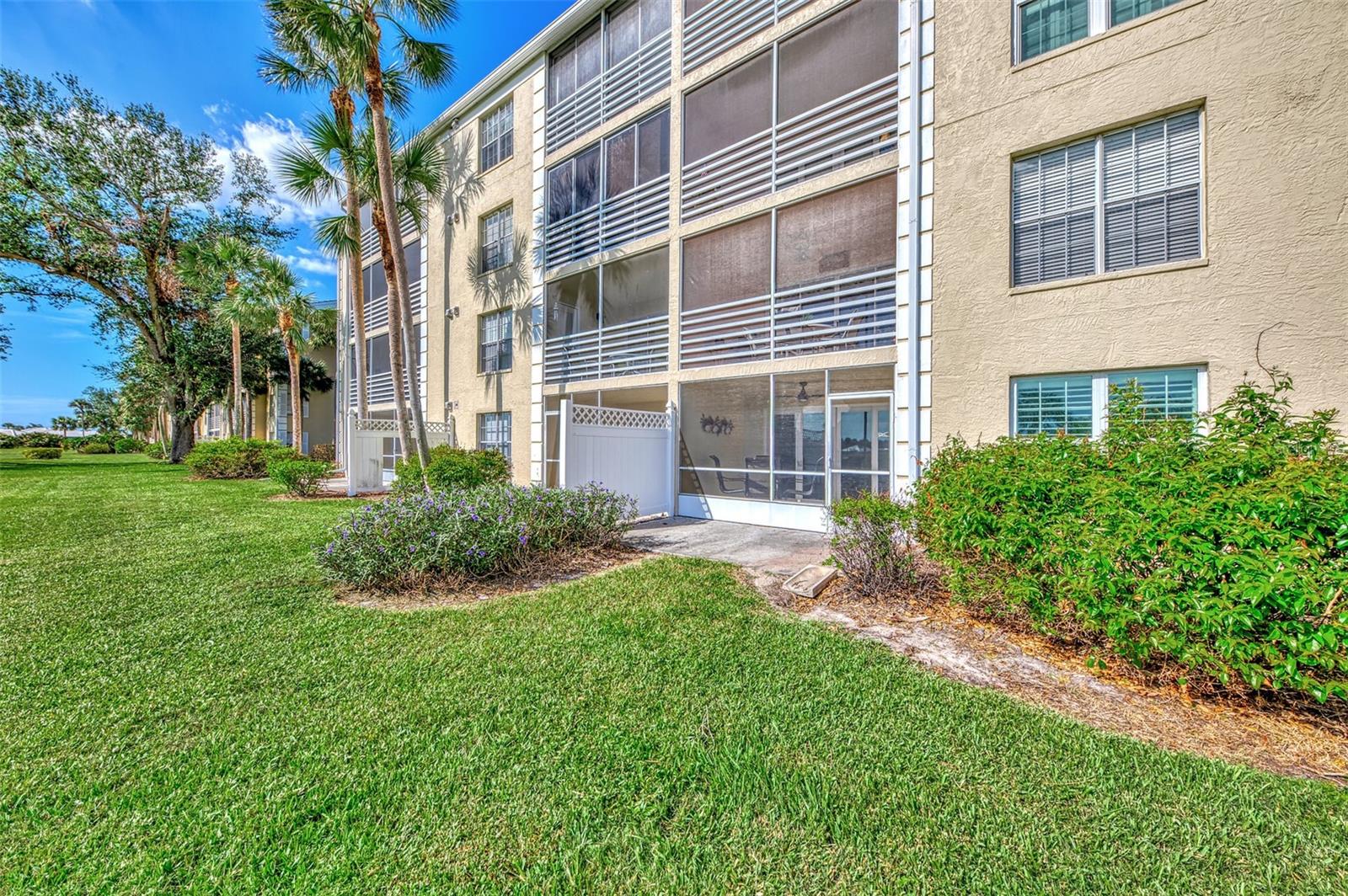 917 WEXFORD BLVD #917 — photo 41