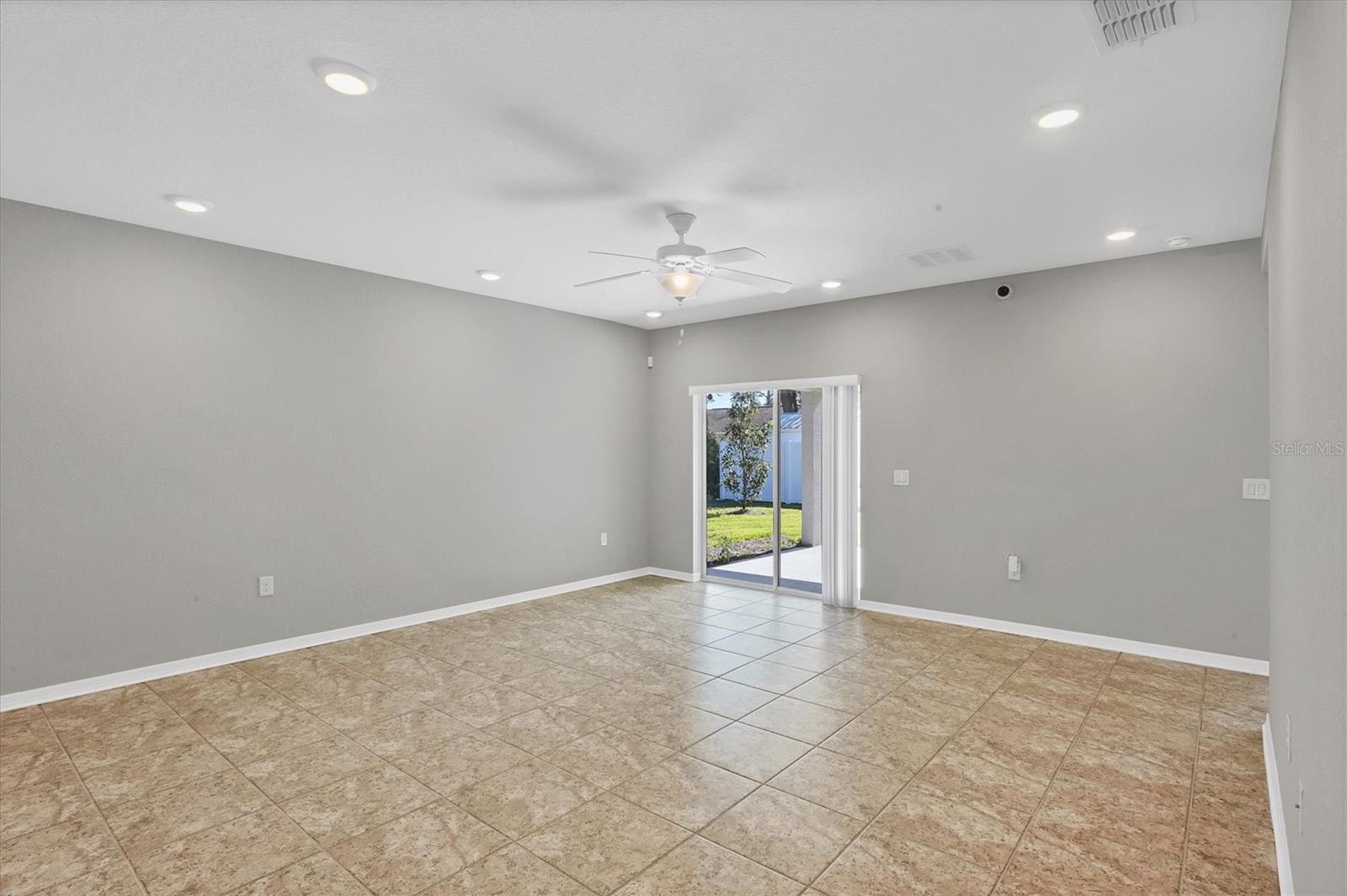 2179 W PRICE BLVD — photo 14