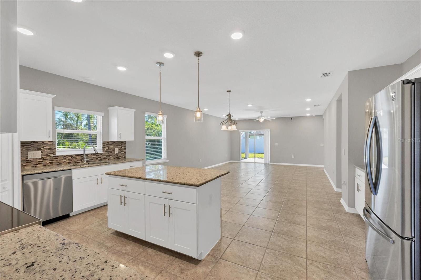 2179 W PRICE BLVD — photo 7