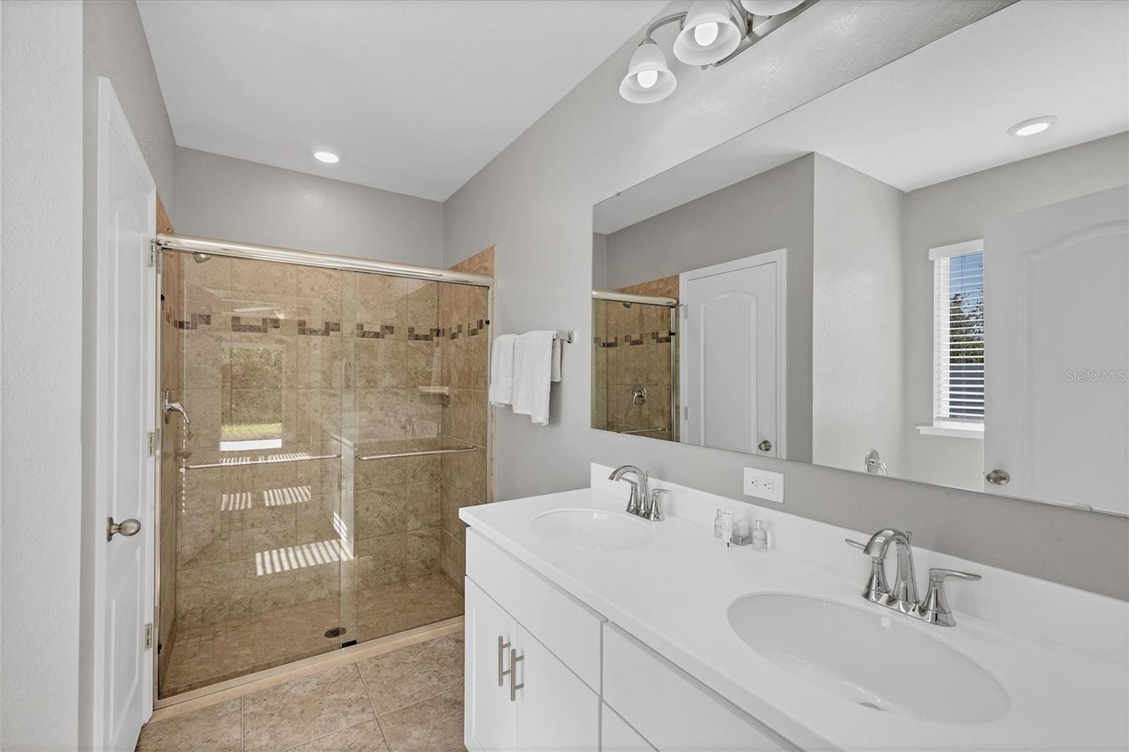 2179 W PRICE BLVD — photo 21