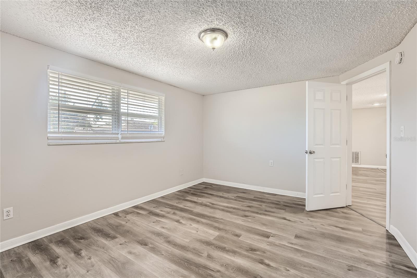 7311 BUCHANAN DR — photo 8