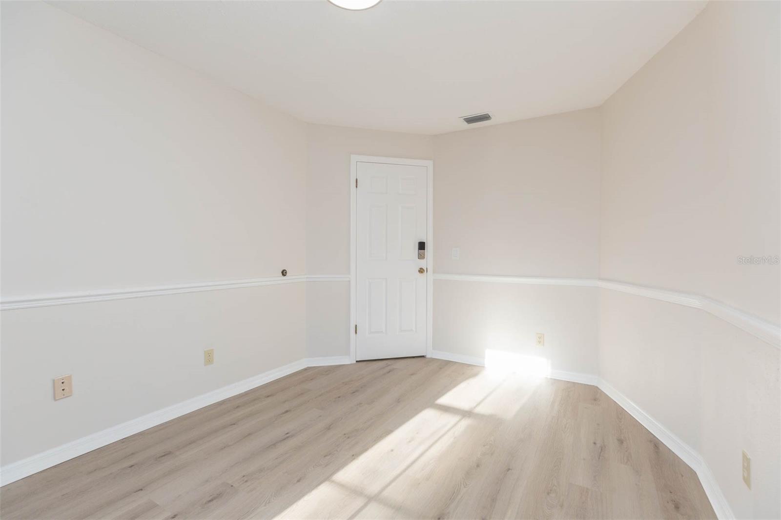 937 BUNKER VIEW DR — photo 9