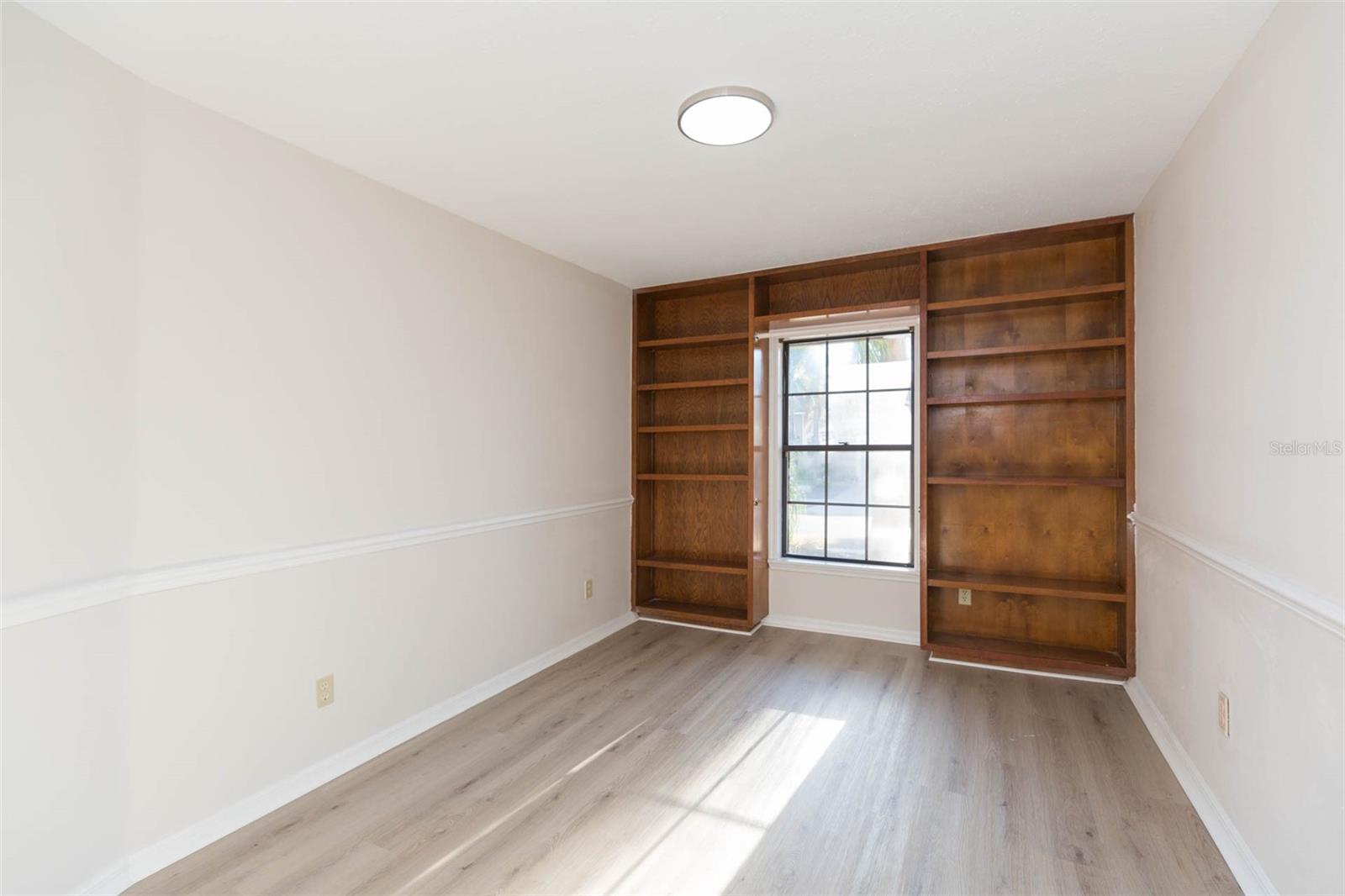 937 BUNKER VIEW DR — photo 8
