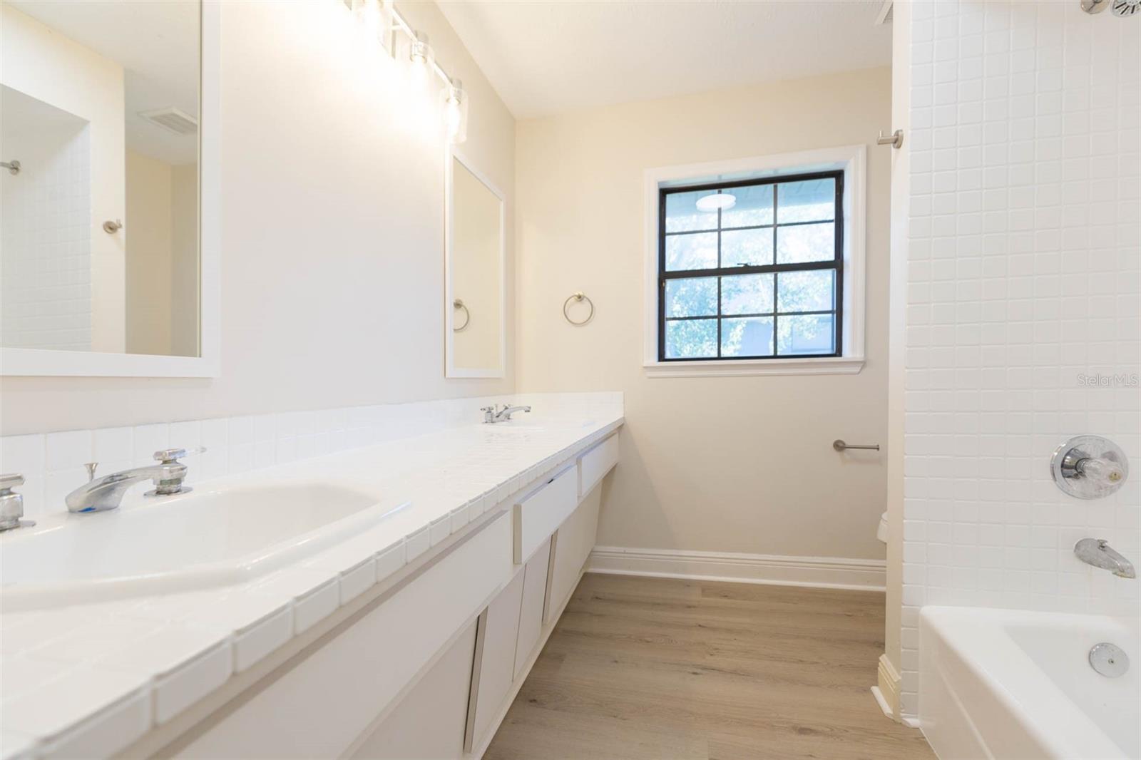 937 BUNKER VIEW DR — photo 35