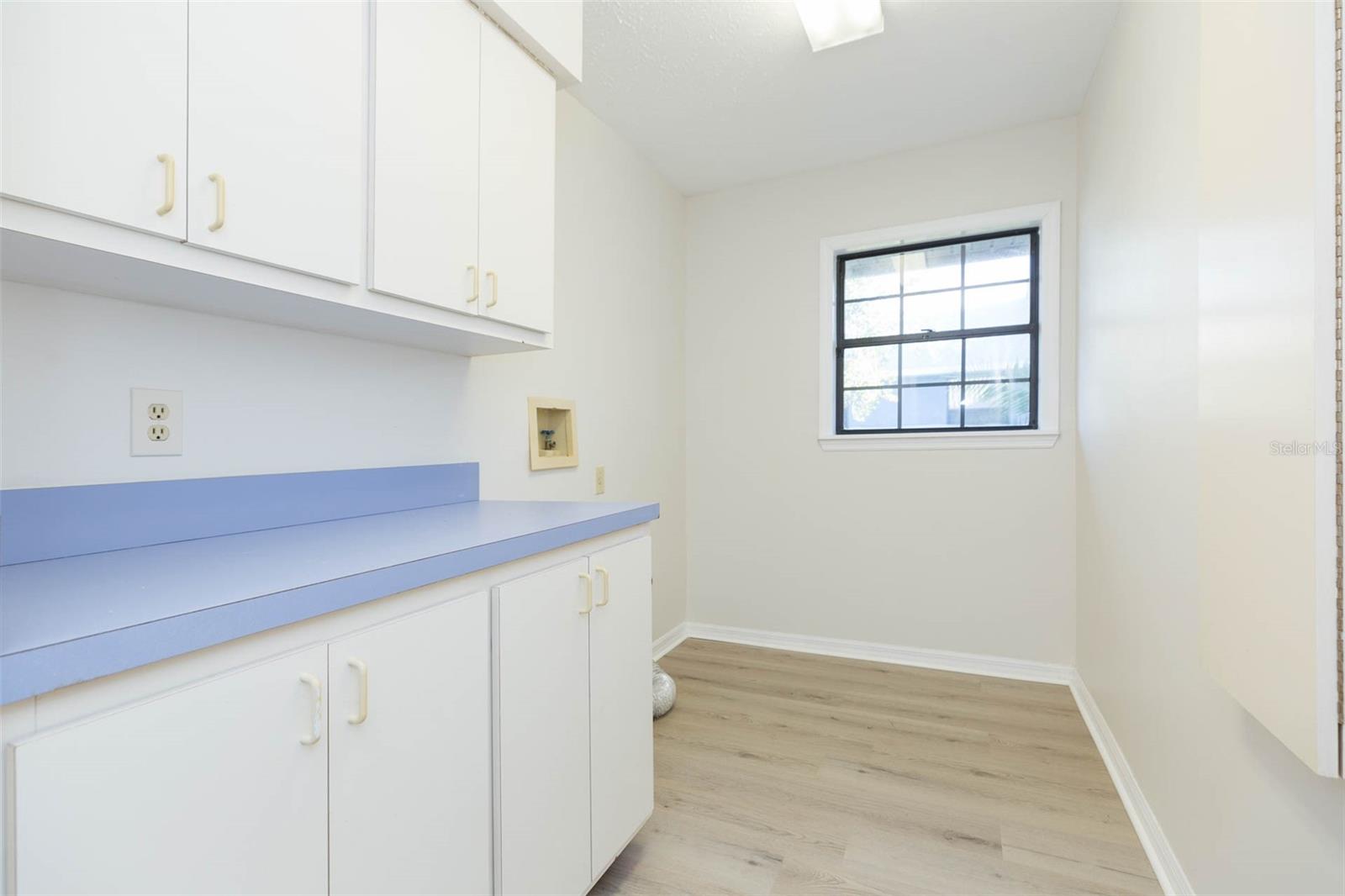 937 BUNKER VIEW DR — photo 20