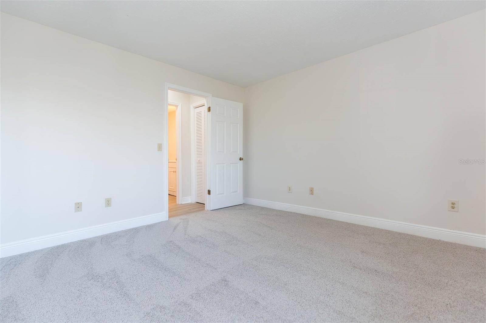 937 BUNKER VIEW DR — photo 40