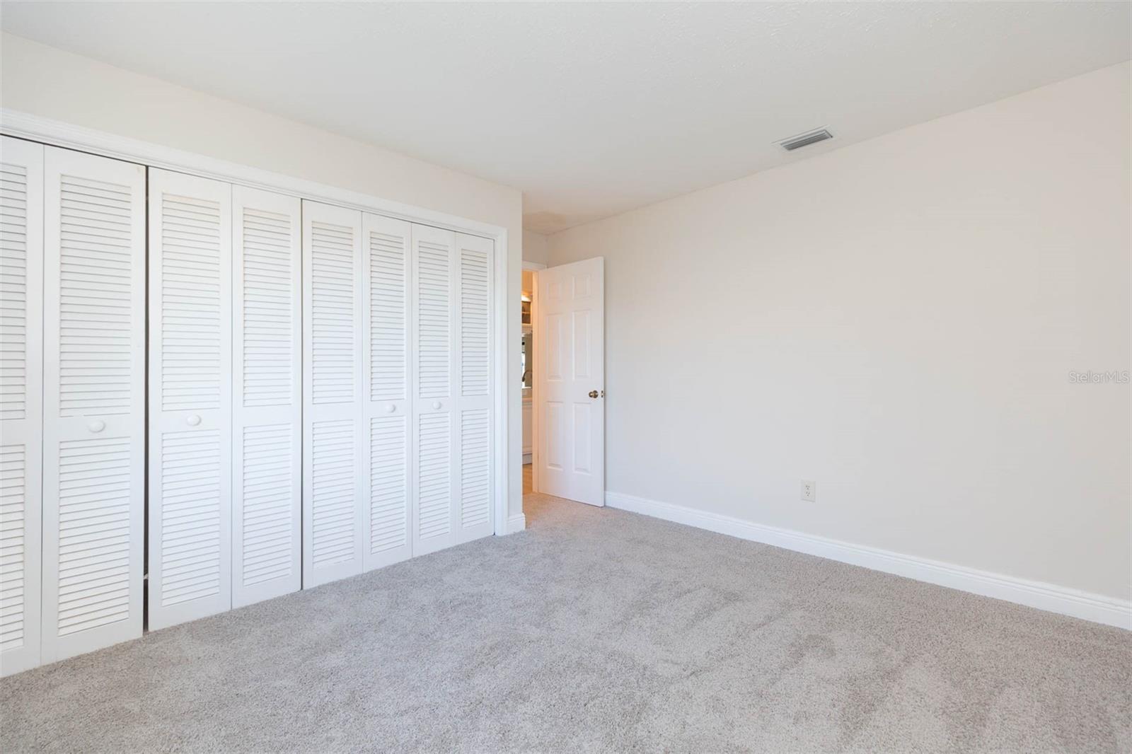 937 BUNKER VIEW DR — photo 34