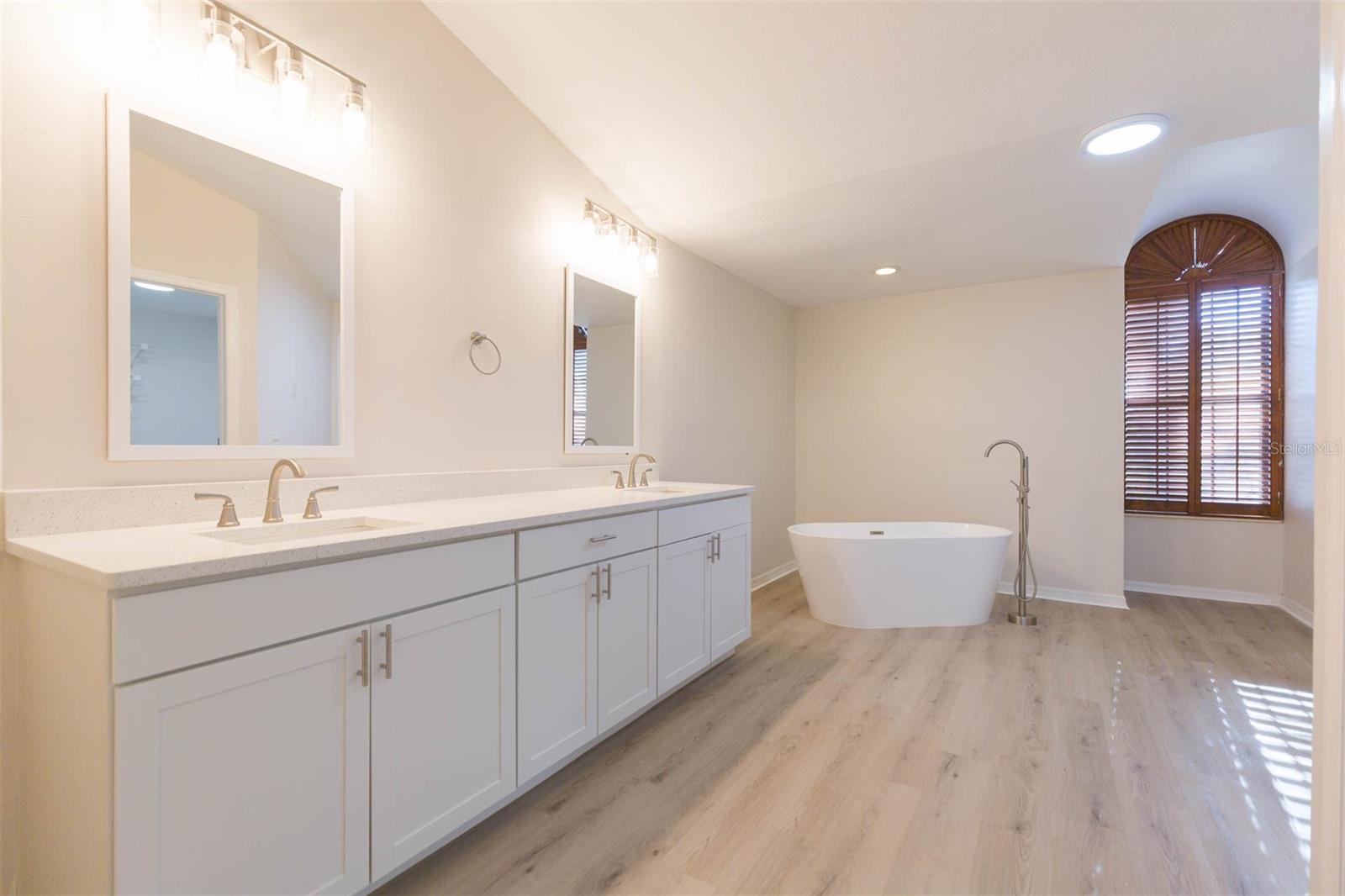 937 BUNKER VIEW DR — photo 14