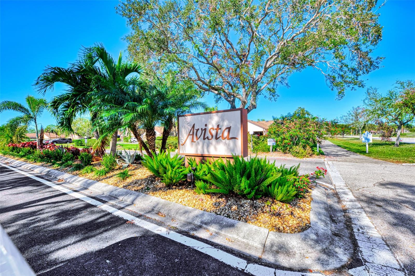 5761 AVISTA DR #5761 — photo 58