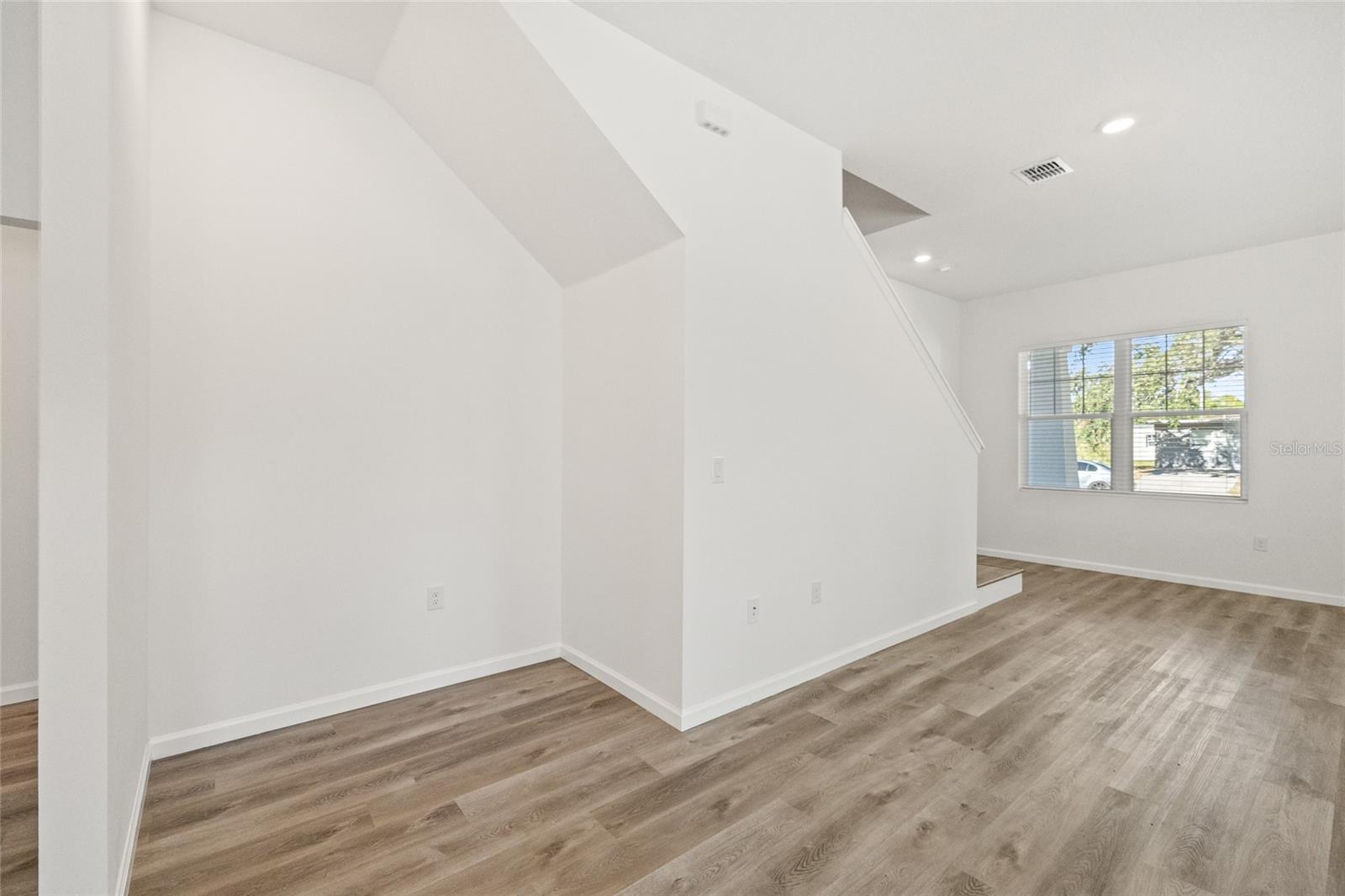 3005 E 17TH AVE — photo 11