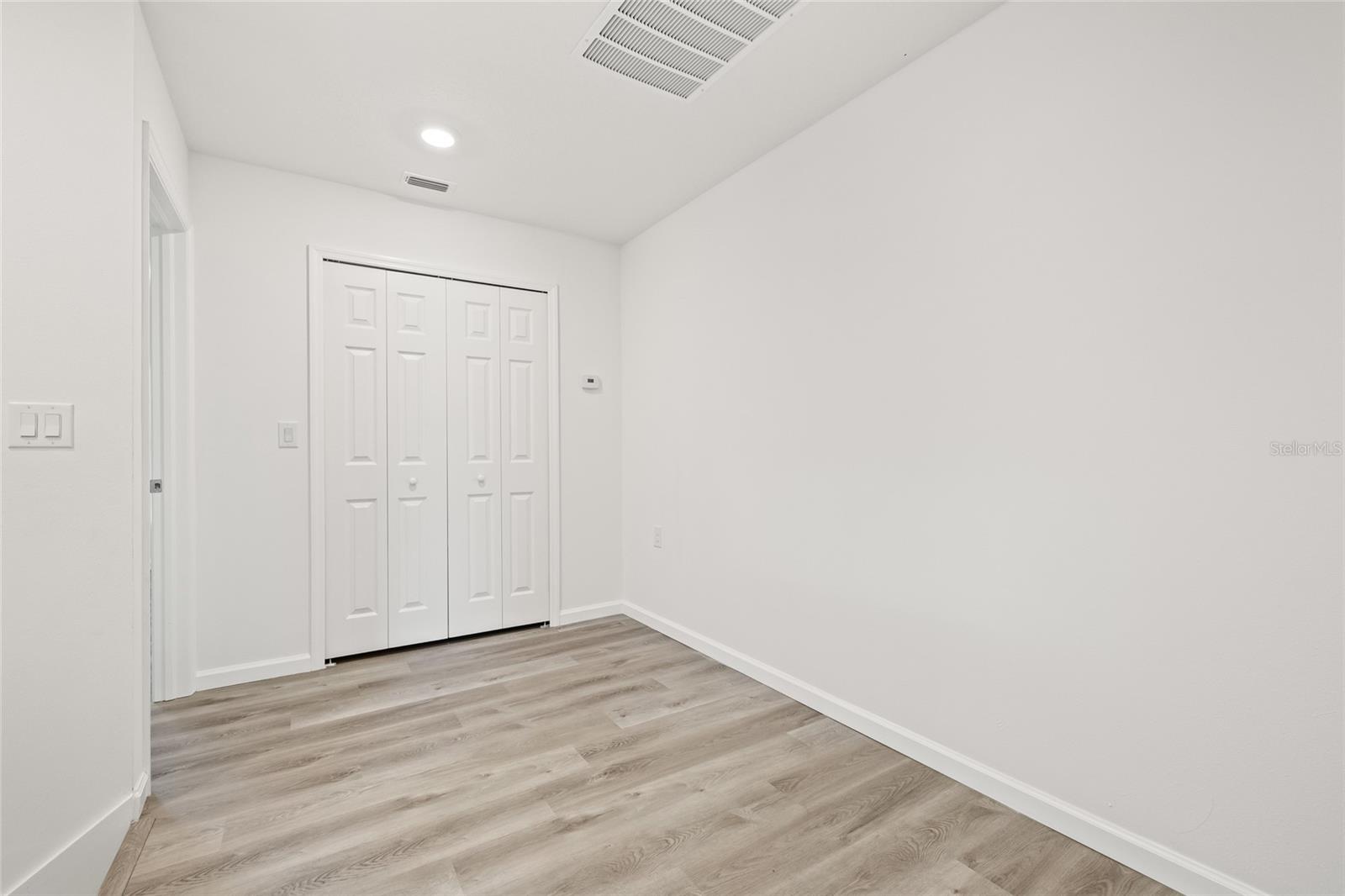 3005 E 17TH AVE — photo 33