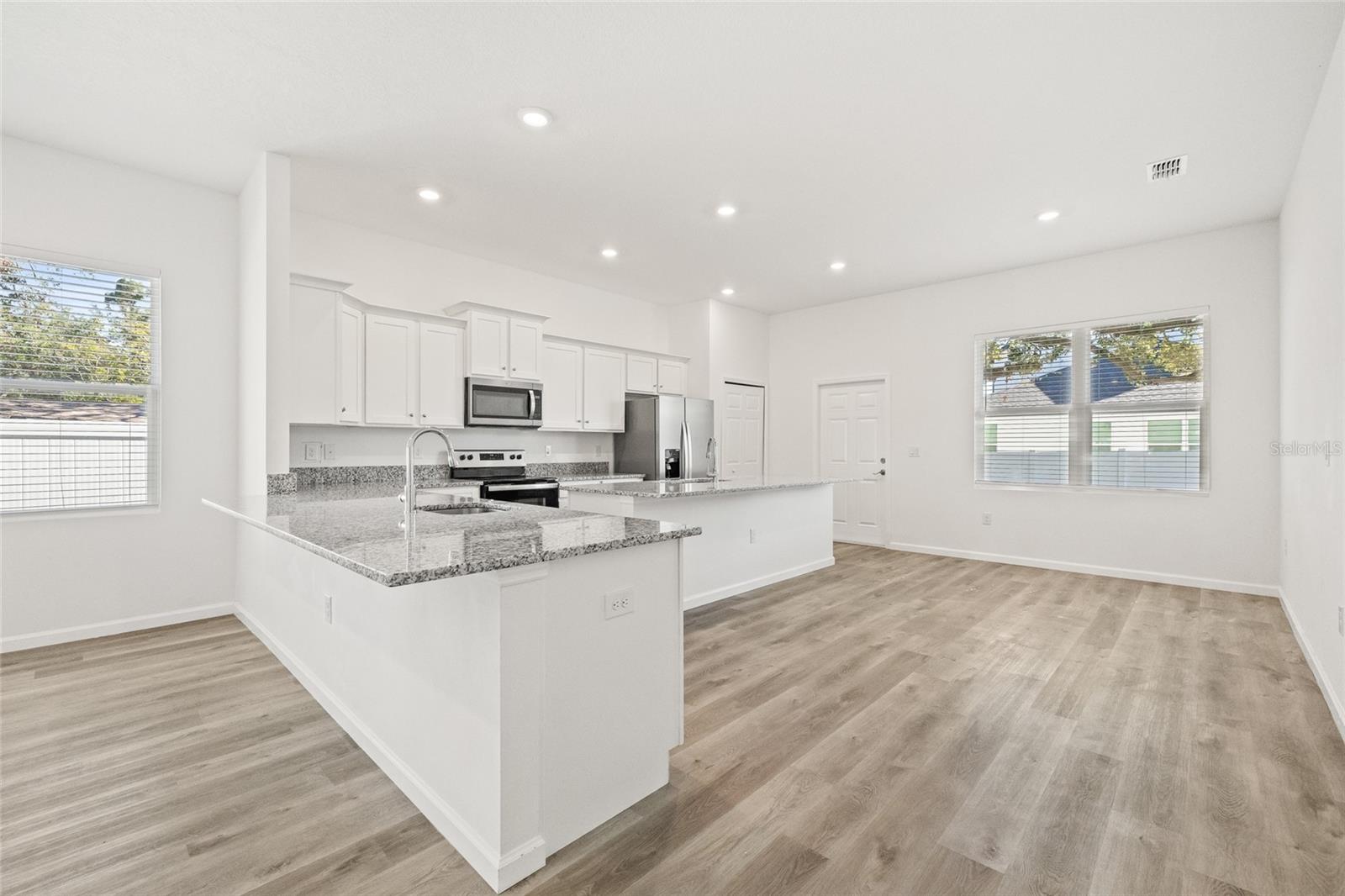 3005 E 17TH AVE — photo 14