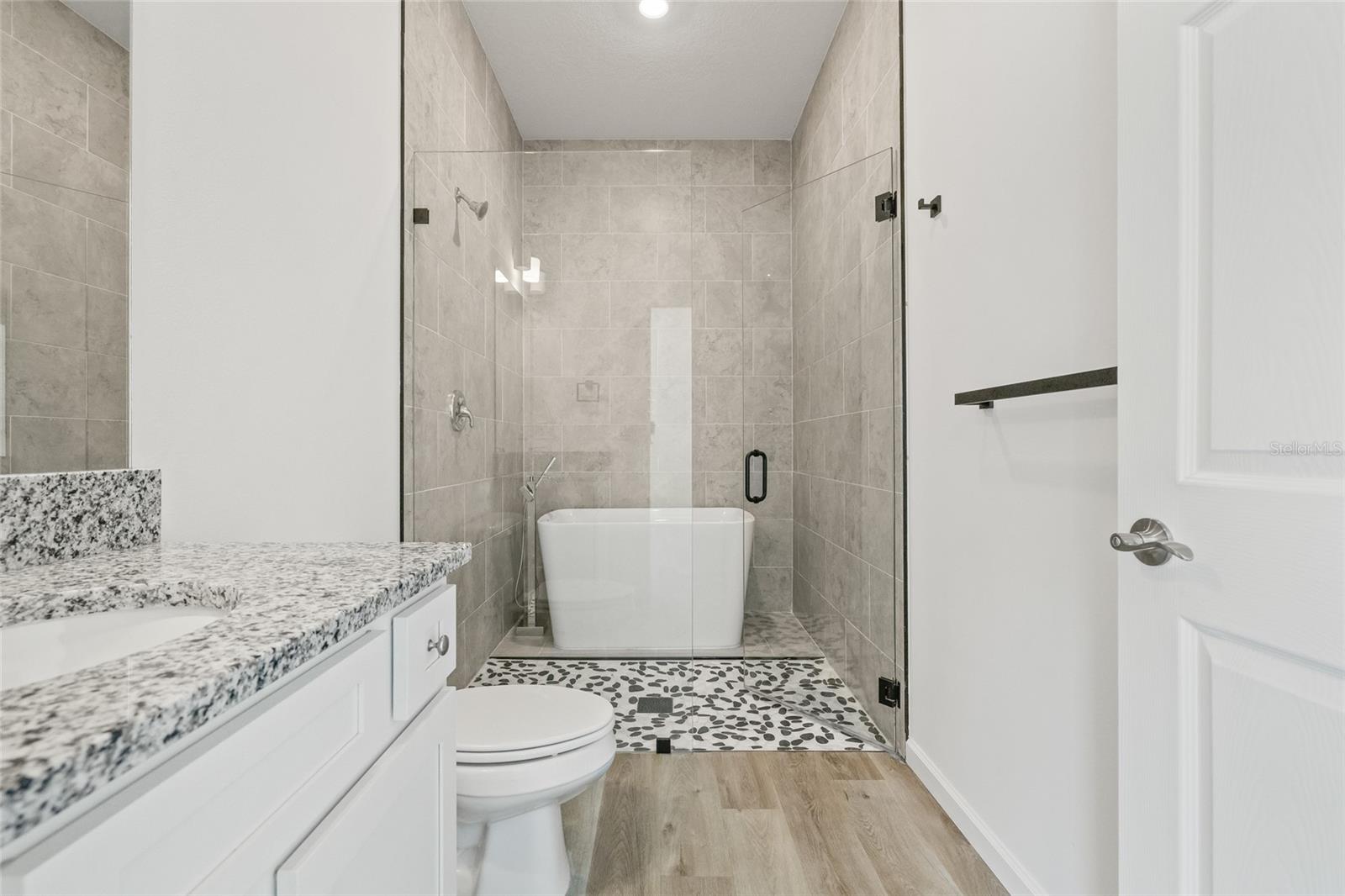 3005 E 17TH AVE — photo 29